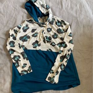 Honey me Curvy Size XL Hoodie Cheetah Print and Teal GUC